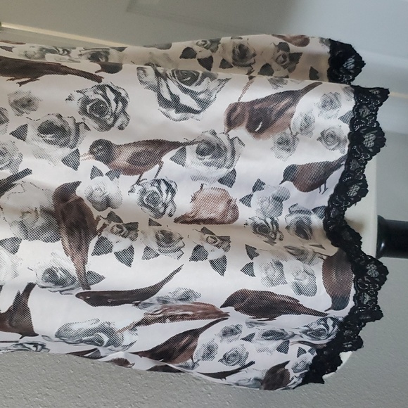 Torrid Women's Bird Floral Print Satin Lace Cami Tank - Picture 3 of 9